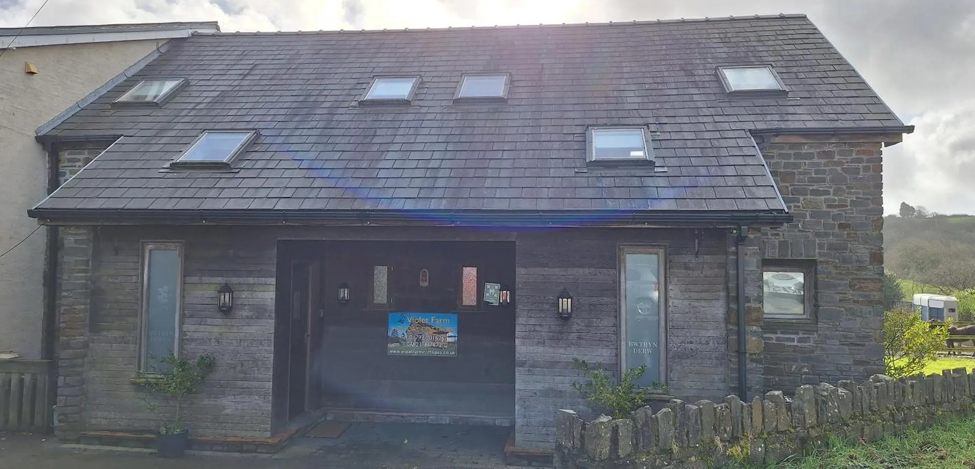 Countryside Cottage In Swansea Near Gower